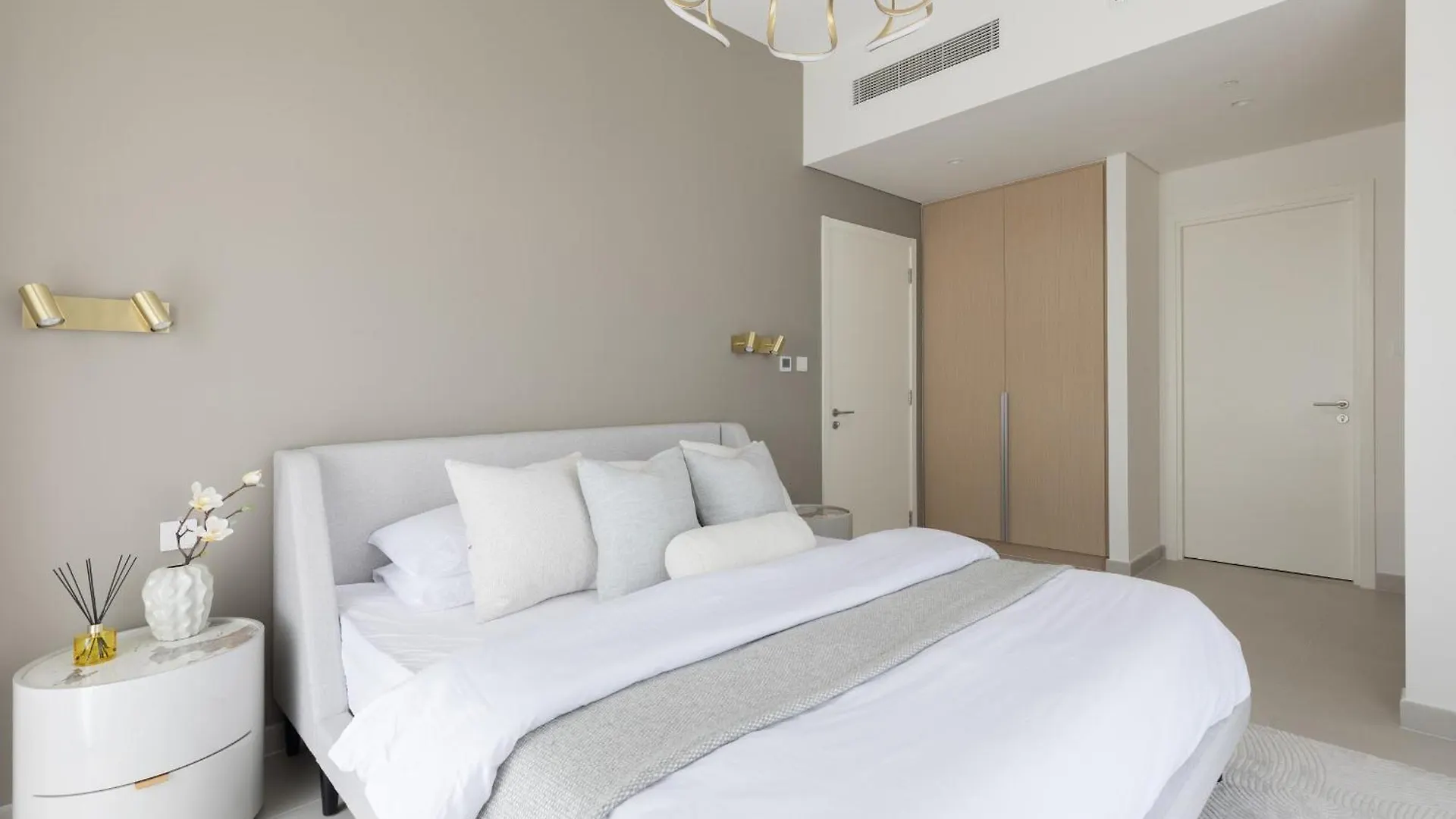 Apartment Creek Beach Roomy 3Br + Terrace Dubai